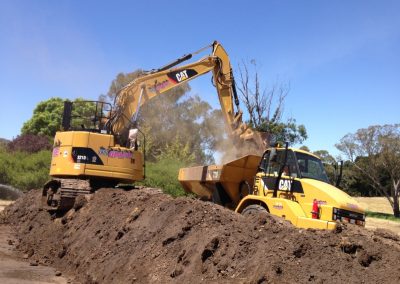 Gunia Plant Hire use advanced Caterpillar excavators for large scale excavation and earth moving jobs in SA